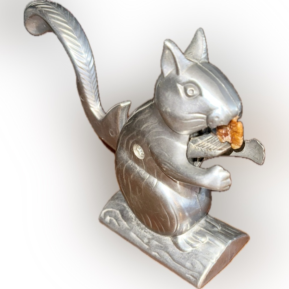 Squirrel Nut cracker - Picture 9 of 14